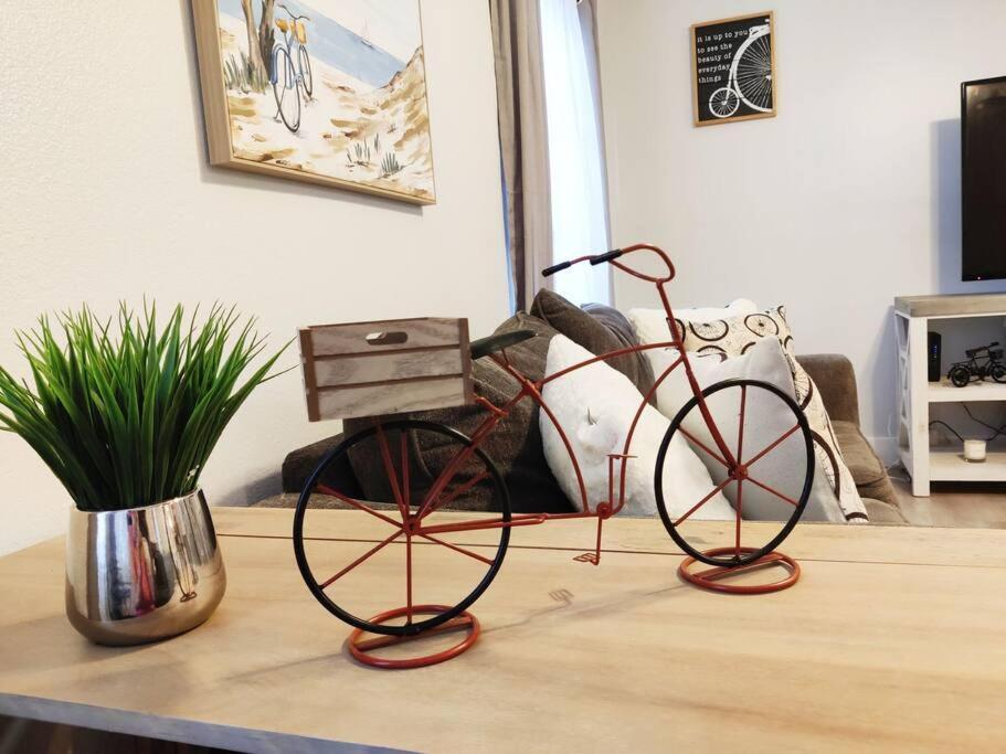 Venice Beach Within 5 Min Drive, Near The Tennis Courts And Park, Sleeps 5 Nokomis Exteriér fotografie