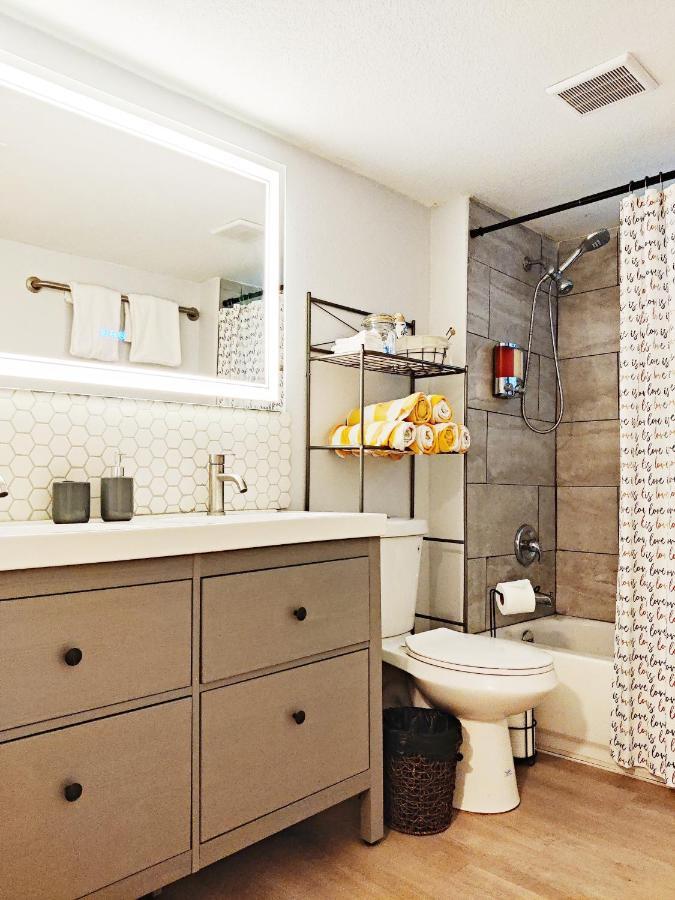Venice Beach Within 5 Min Drive, Near The Tennis Courts And Park, Sleeps 5 Nokomis Exteriér fotografie