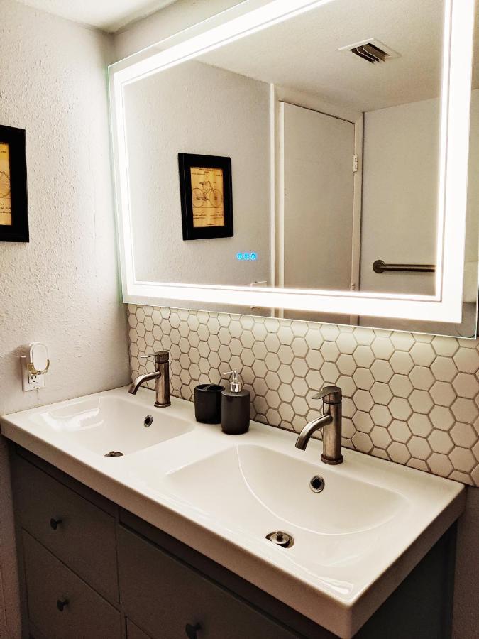 Venice Beach Within 5 Min Drive, Near The Tennis Courts And Park, Sleeps 5 Nokomis Exteriér fotografie